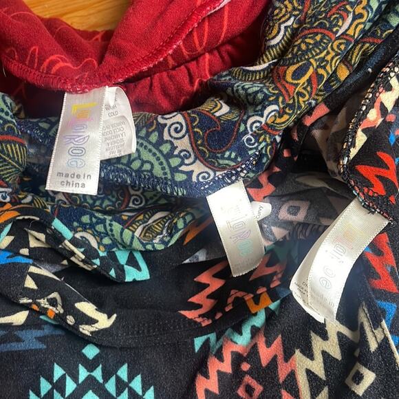 LuLaRoe Tall & Curvy bundle of 3 - Picture 12 of 15